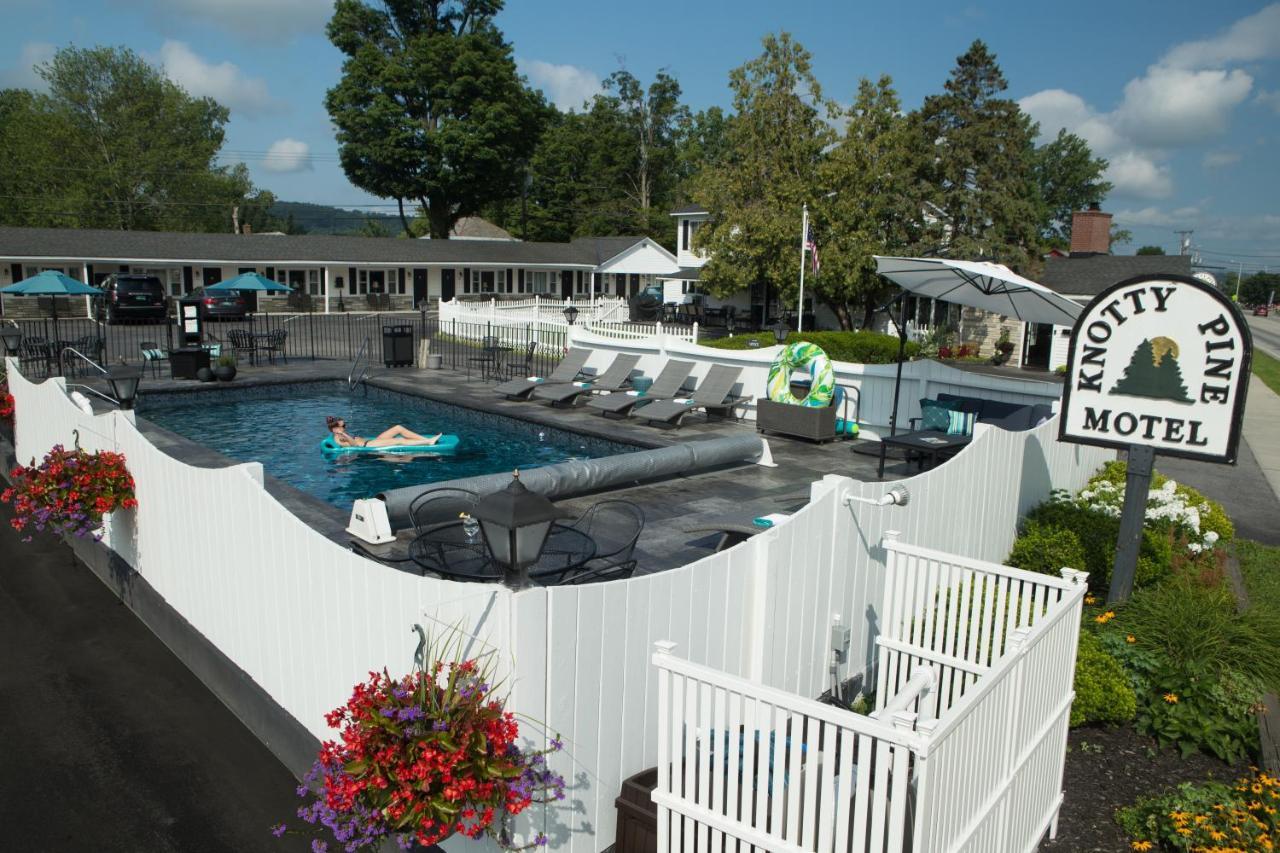 Knotty Pine Motel Bennington Kültér fotó